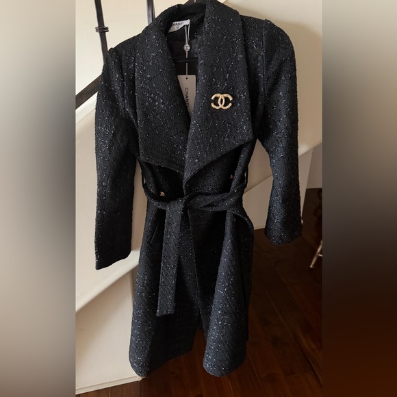 No Name Elegant Black Tweed Coat with Gold Accents size XS - Picture 4 of 11